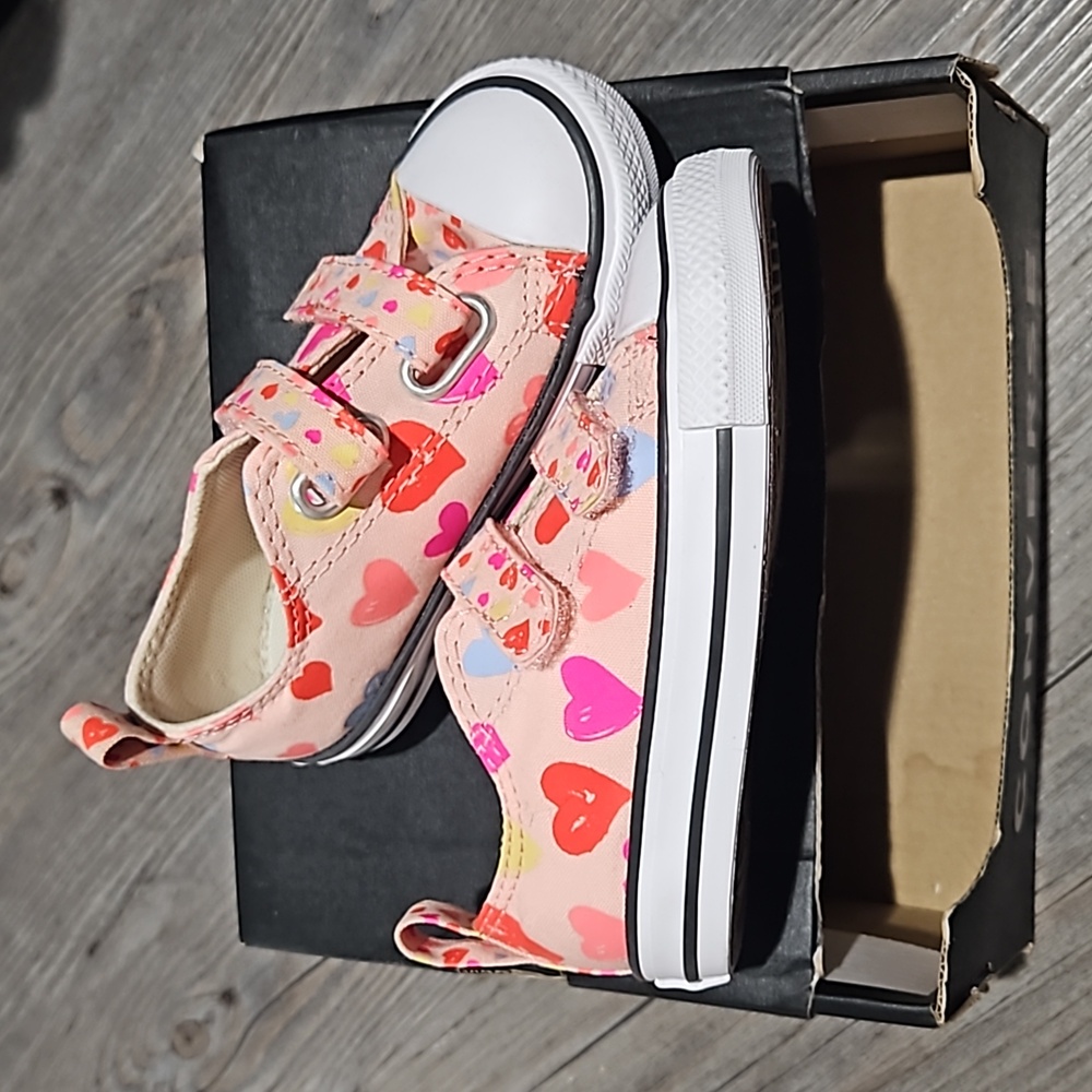 Converse 2V OX | Infant Sneakers | 7 | New in Box